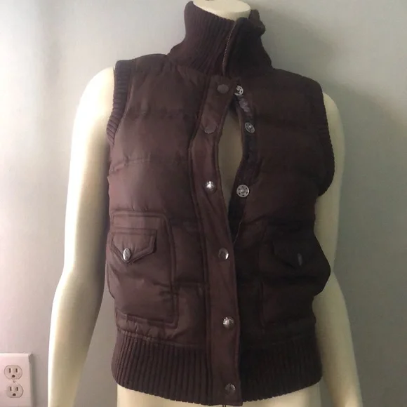 ‼️NEW INVENTORY‼️Victorias Secret Pink Reversible Brown Gold Logo Puffer Vest XS - Picture 5 of 8